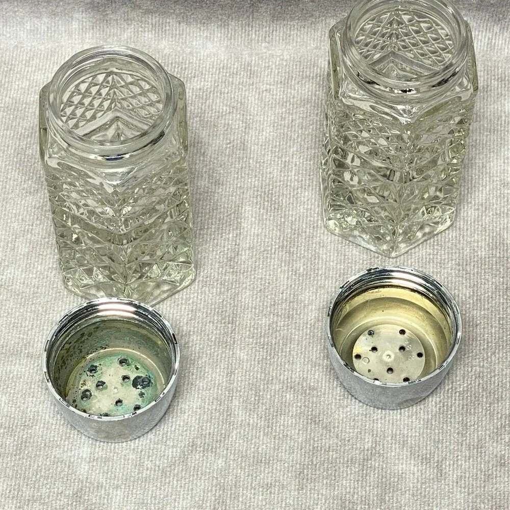 Vintage Wexford Pressed Glass Salt & Pepper Shakers With Chrome Plastic Tops